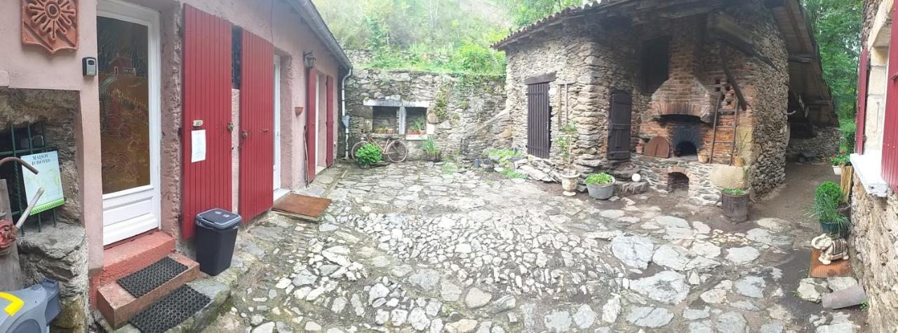 Cedres Bleus De Joany Chez Nathalie Viviez Exterior photo